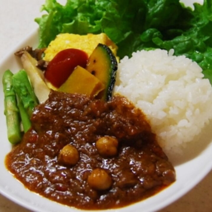 レトルトカレーのランチプレート